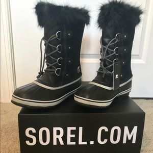 NWT Sorel Joan of Arctic Boots